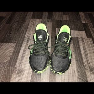 Boys Adidas D.O.N. Issue #1 Basketball Shoes